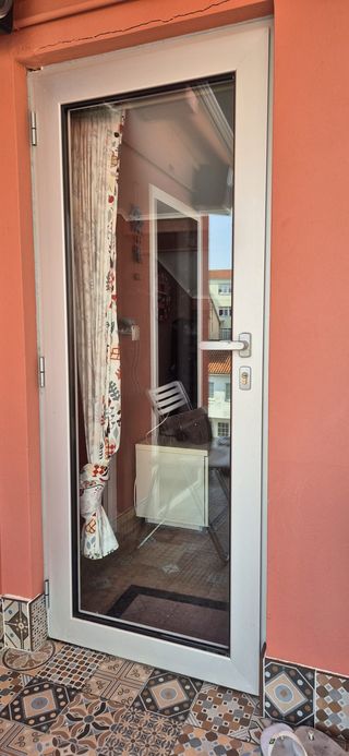 Puerta cristal Cortizo - cámara 1,5