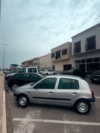Renault Clio 1998