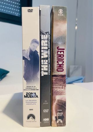 DVDs Zona Muerta, The Wire, Jericho