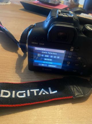 Canon EOS Rebel XS - Cámara réflex