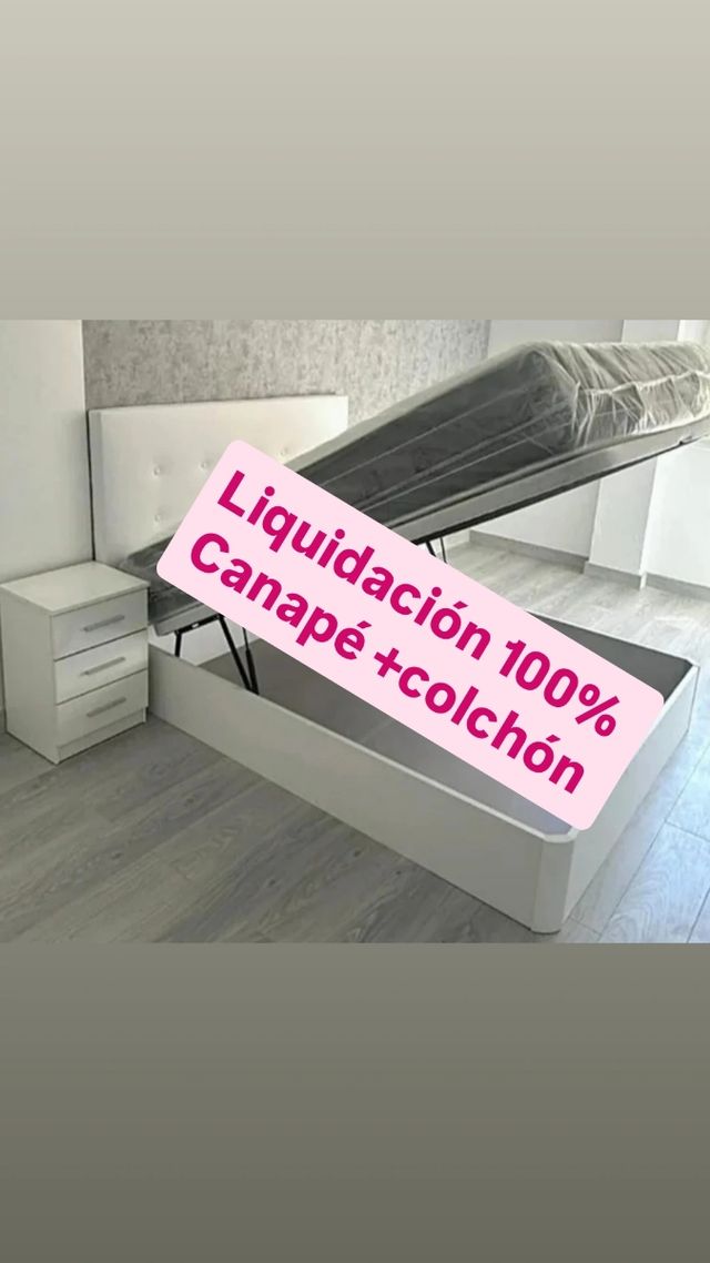 Canapè con materassi in liquidazione al 100%