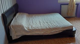Letto matrimoniale ecopelle marrone nero