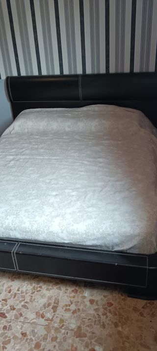 Letto matrimoniale ecopelle marrone nero