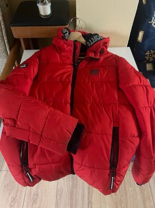 Cazadora roja Superdry - Pluma