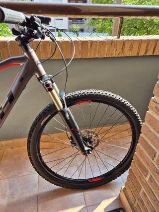 Bicicleta BH Spike