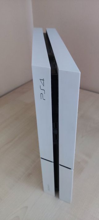 PS4 (PlayStation 4) Blanca 1TB - 9.00