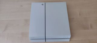 PS4 (PlayStation 4) Blanca 1TB - 9.00