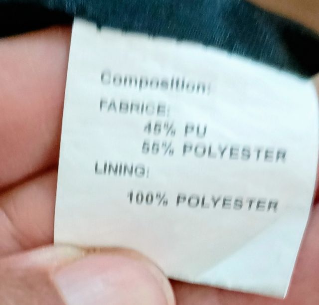 Giacca similpelle nera uomo modello slim.