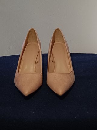 Tacones rosados de ante