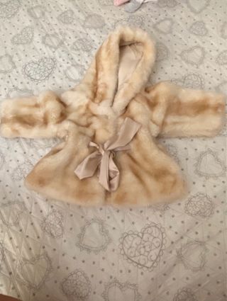 Pellicciotto bimba beige