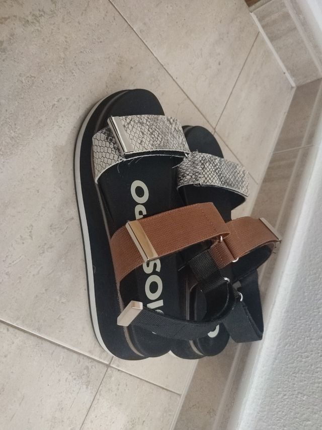 Sandalias Gioseppo plataforma