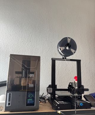 Stampanti 3D: Creality Ender 3 ed Elegoo Mars 5