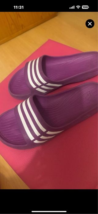 Chanclas Adidas moradas mujer
