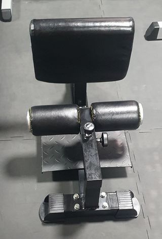Máquina Sissy Squat