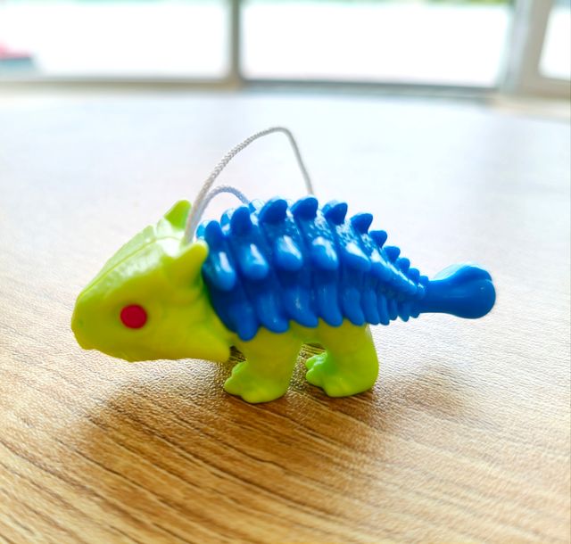 2 Llaveros Dinosaurios Kinder Jurassic World