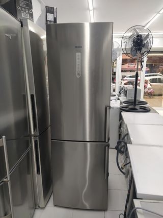 Nevera Siemens altura 1.85 con garantía 