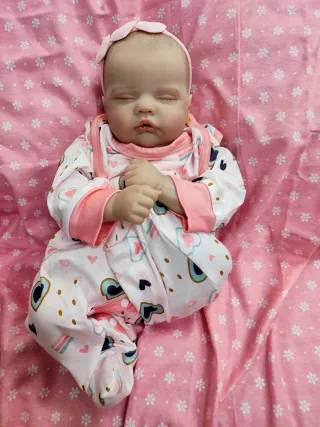 Muñeca realista bebé reborn