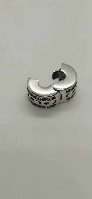 Charm de plata