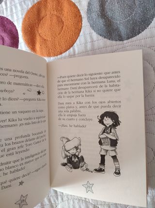 Kika Superbruja y los indios (Spanish Edition)