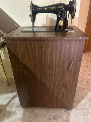 Máquina de coser Singer antigua