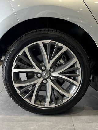 TOYOTA Yaris 1.5 120H Active Tech - 2024