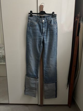 Jeans dritti con risvolto alto Mango