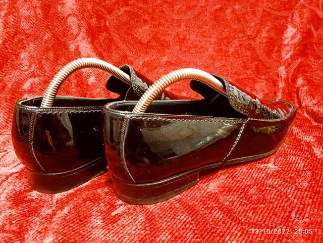 Zapatos Yves Saint Laurent negros