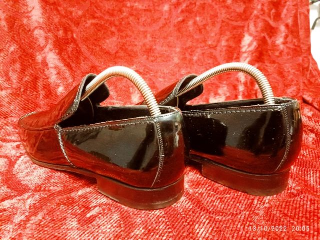 Zapatos Yves Saint Laurent negros