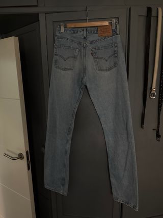 Levi's 501 Vaqueros 
30x34