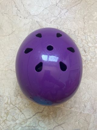 Casco Oxelo morado para patín/skate/bici