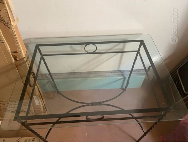 Tavolo vetro metallo - stile moderno