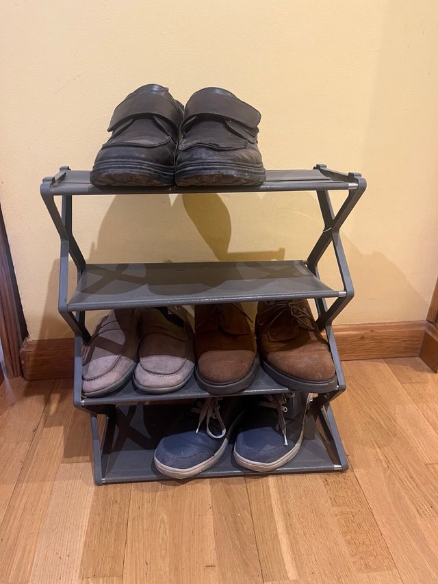 Zapatero + 2 pares zapatos