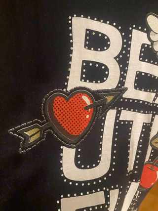 Maglietta nera in cotone con motivo