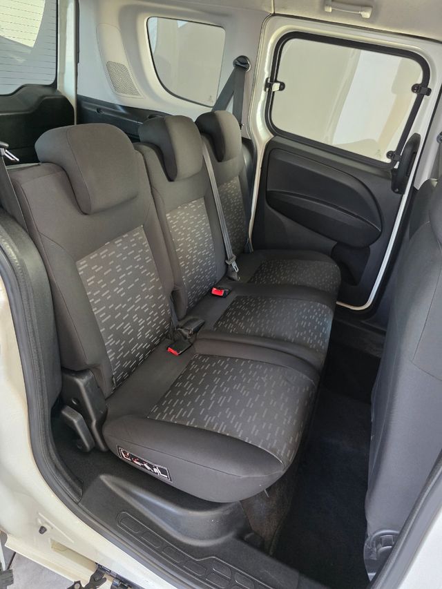 Opel Combo 2012