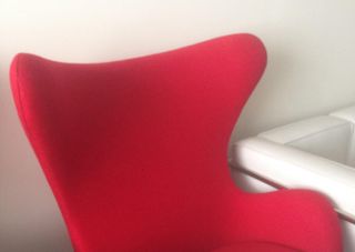 Poltrona design Egg chair cashmere basculante