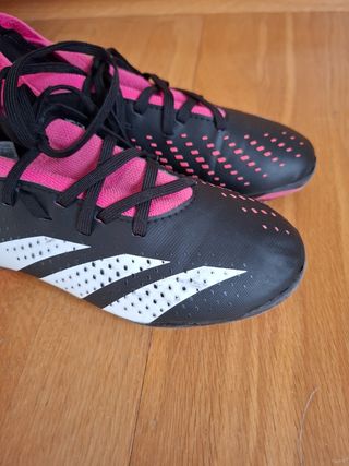 Botas de fútbol con tacos Adidas Predator Jr 35