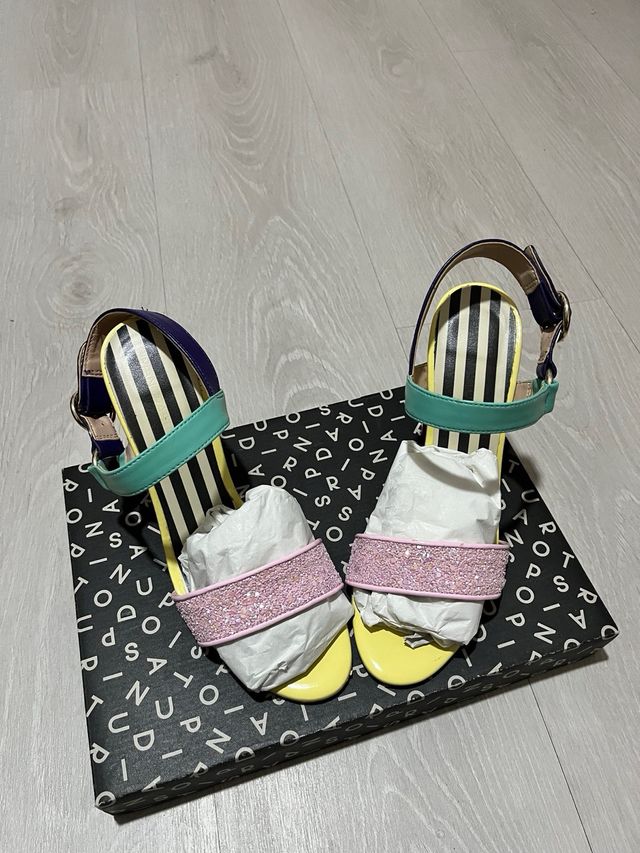 Sandalias tacón multicolor