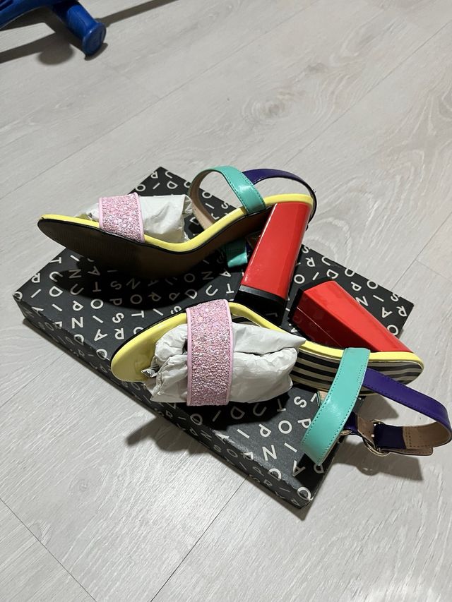 Sandalias tacón multicolor