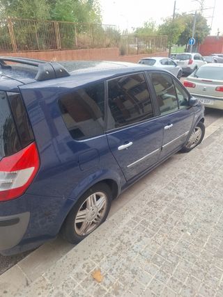 Renault Grand Scenic 2005