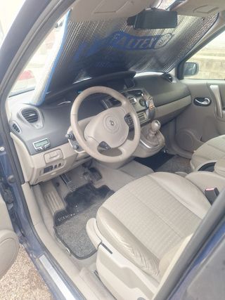 Renault Grand Scenic 2005