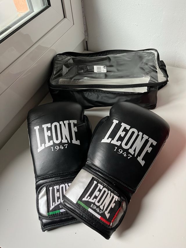 Guantes boxeo LEONE 1947 negro y plateado