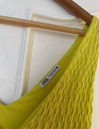 Vestido midi Zara amarillo