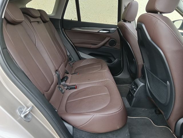 BMW X1 xDrive25e