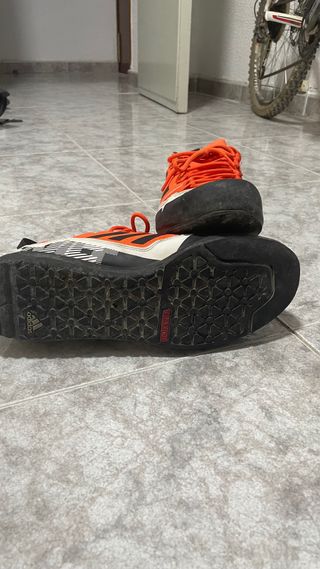Zapatillas Adidas Swift Solo - Naranja