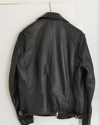 Chaqueta cuero negra Mango