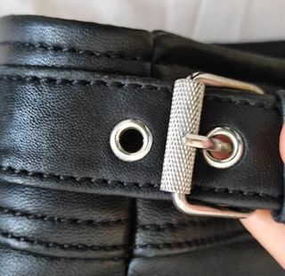 Chaqueta cuero negra Mango
