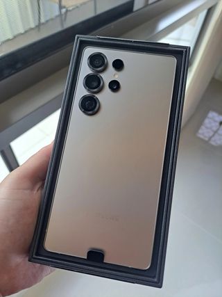 Samsung Galaxy S25 Ultra 256GB Titanium