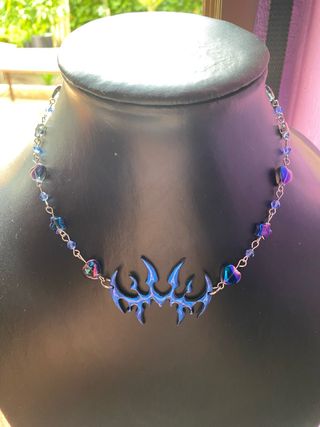 Collar tribal azul y morado