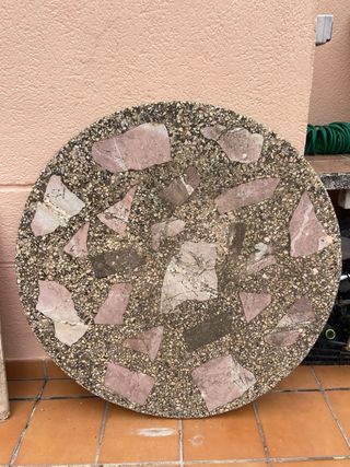 Mesa redonda vintage metal y piedra