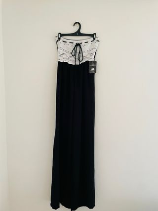 Mono o enterizo de crochet blanco y negro